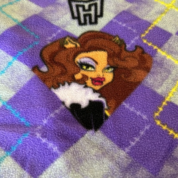 Monster High design fleece blanket homemade - Picture 2 of 6